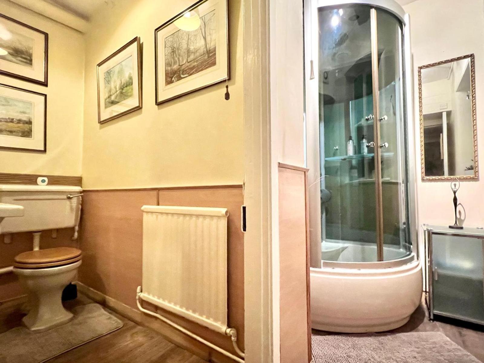 Colthrop Manor B&B ザッチャム 部屋 写真